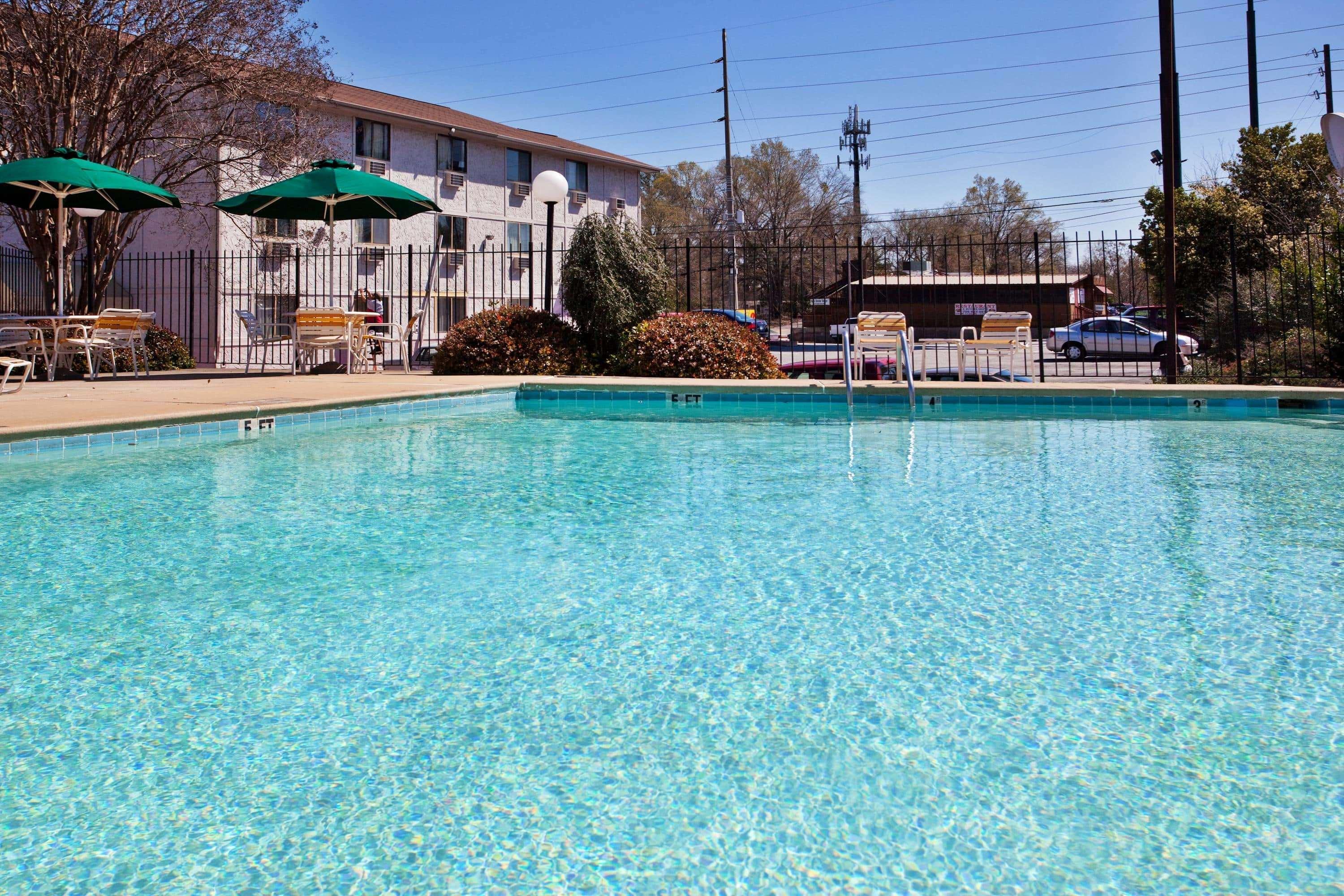 Travelodge By Wyndham Columbus State University Exterior foto